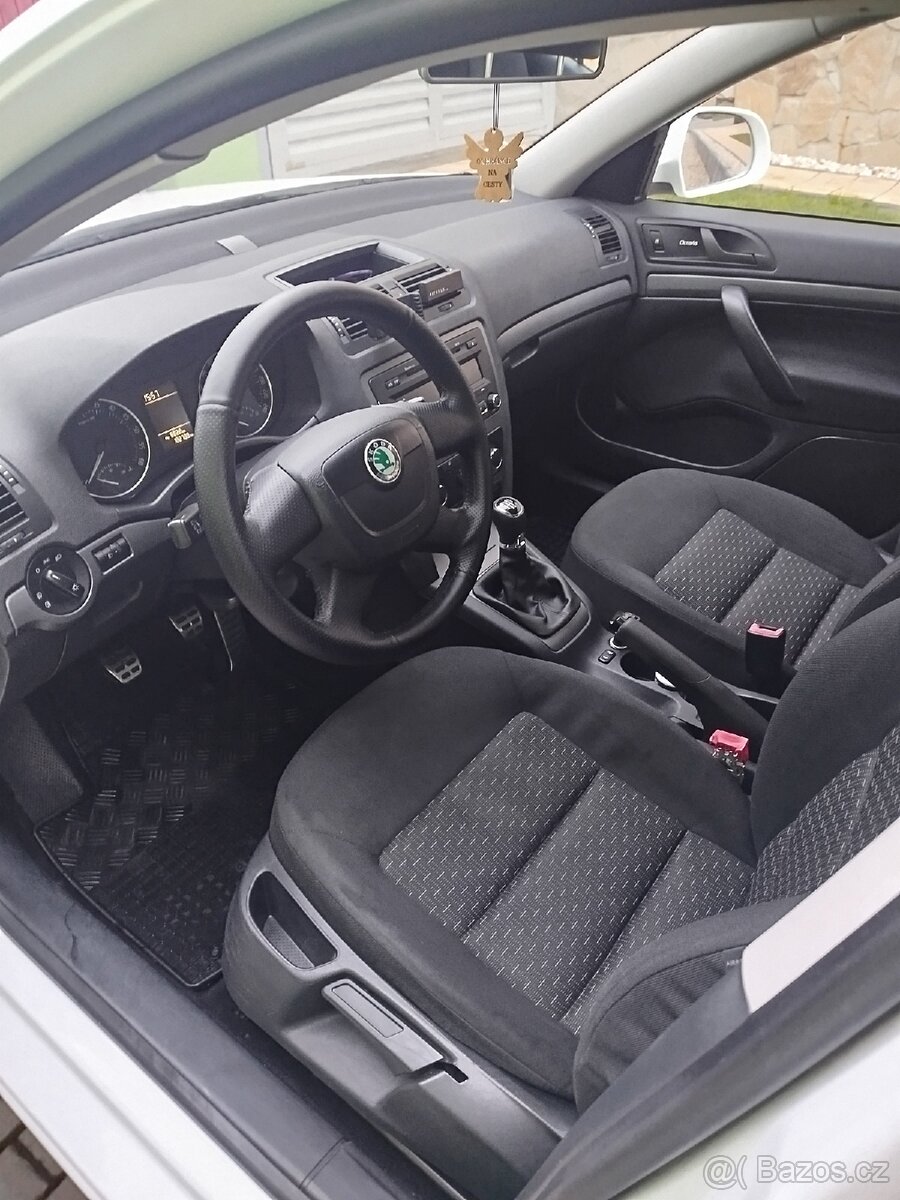 Škoda Octavia 2 fl 1.6 tdi 77kw liftback - 15