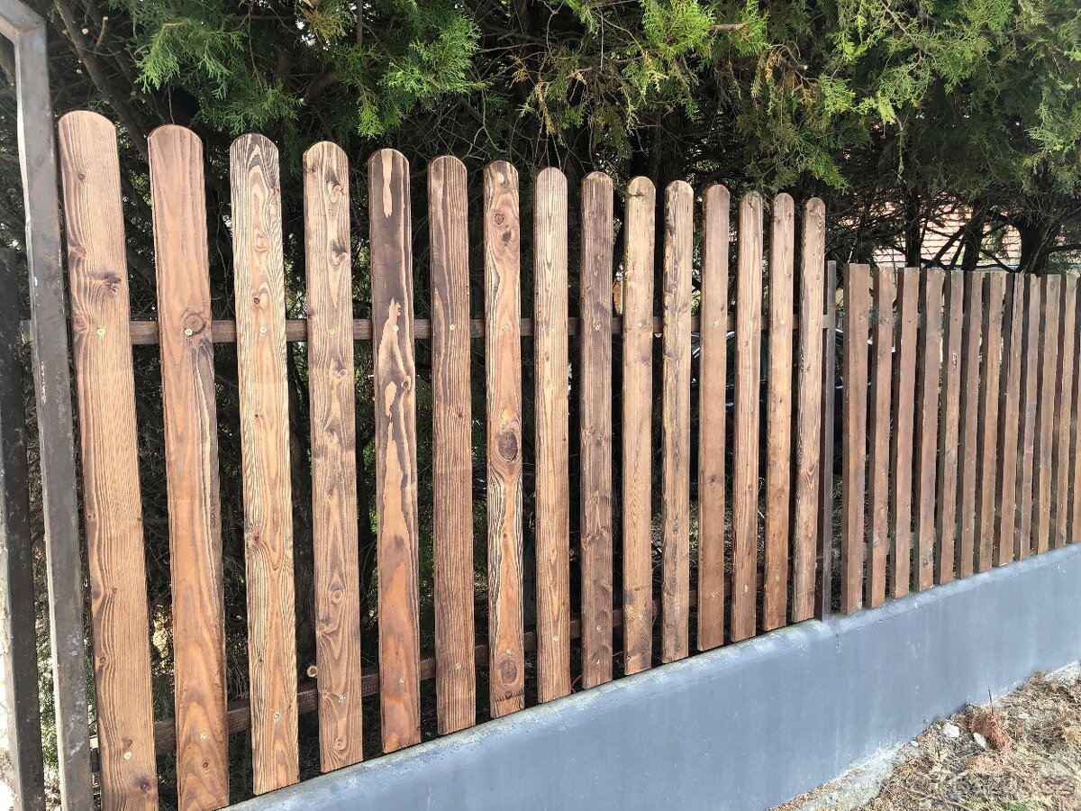 Dřevo- Plotová modřínová prkna plotovka plaňky na plot - 15