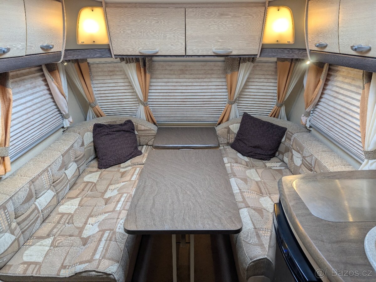 SWIFT STERLING ECCLES 90 RUBY,MOVER,VELKÁ KOUPELNA A POSTEL - 15