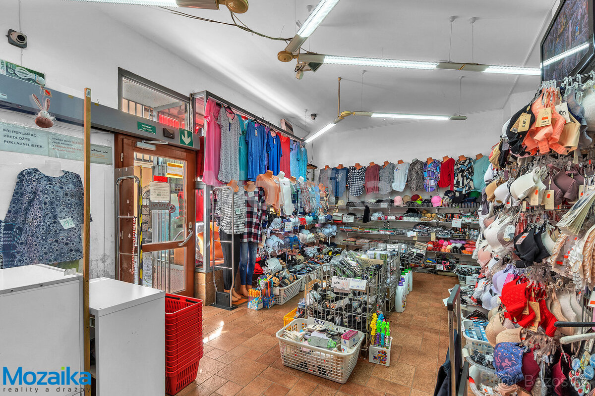 Obchodní dům v centru Lanškrouna. Už. pl. 704m2 - 15