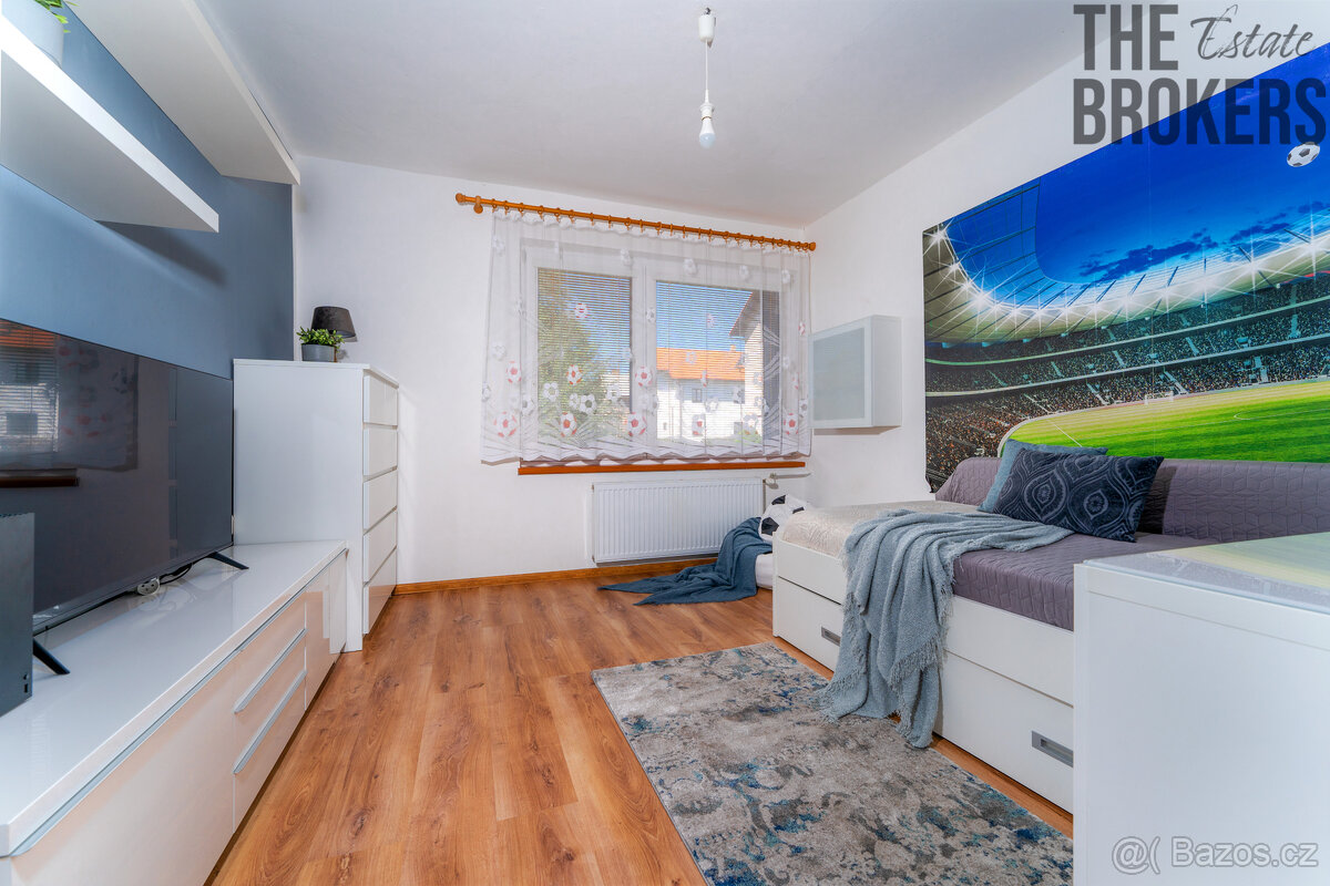 Prodej rodinného domu, celková užitná plocha 187 m², pozemek - 15