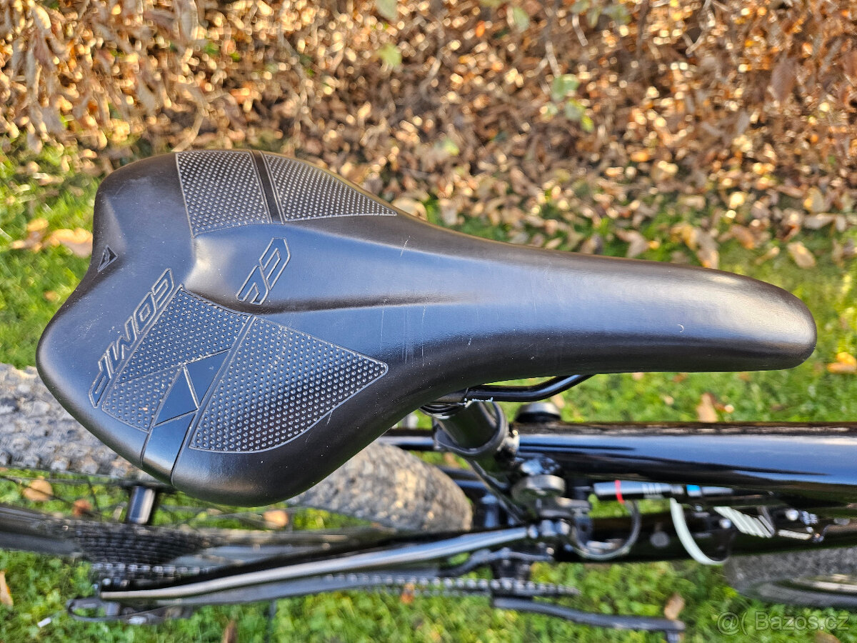 29" celoodpružené horské hliníkové kolo CANNONDALE, rám M - 15