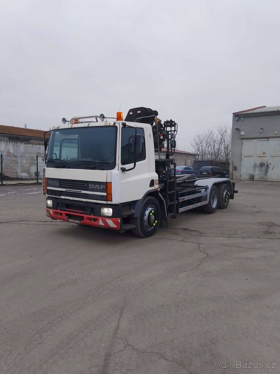Daf nosič kontejnerů s HR - 15