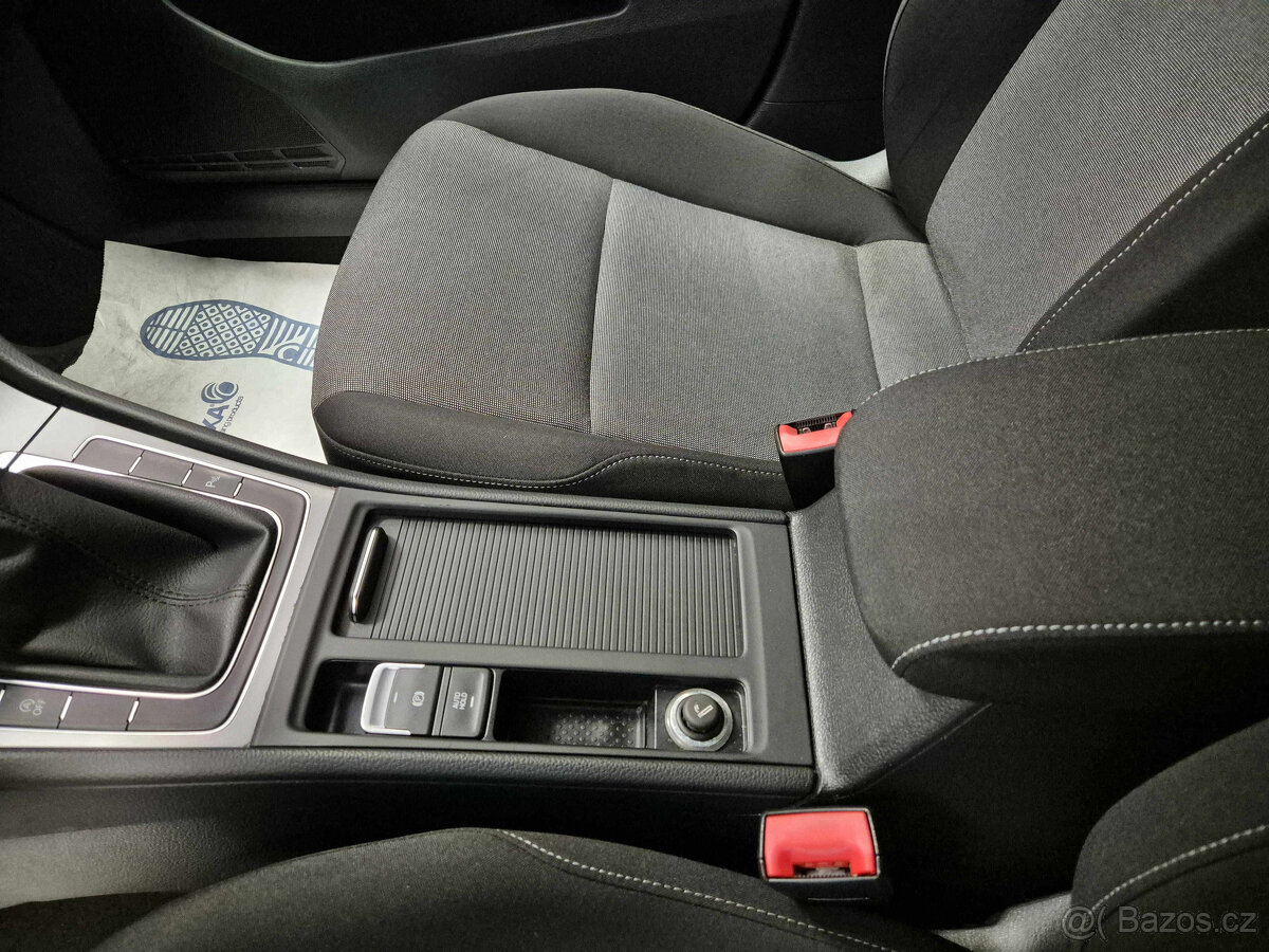 Volkswagen Golf 1,2 TSI EDITION - 15