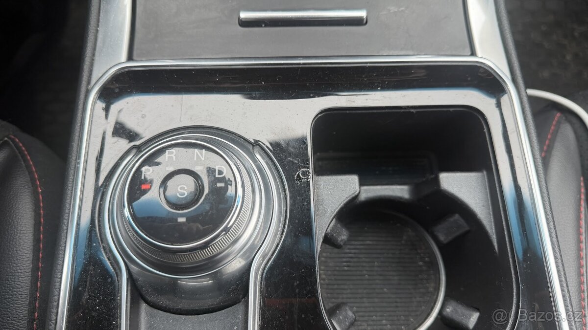 Foed Edge 2019 ST-Line 2.0 175kw-238 koní - 15