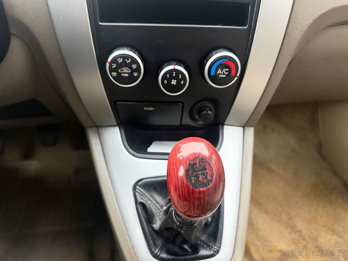 Hyundai Tuscon 2.0i 4x4 - 15