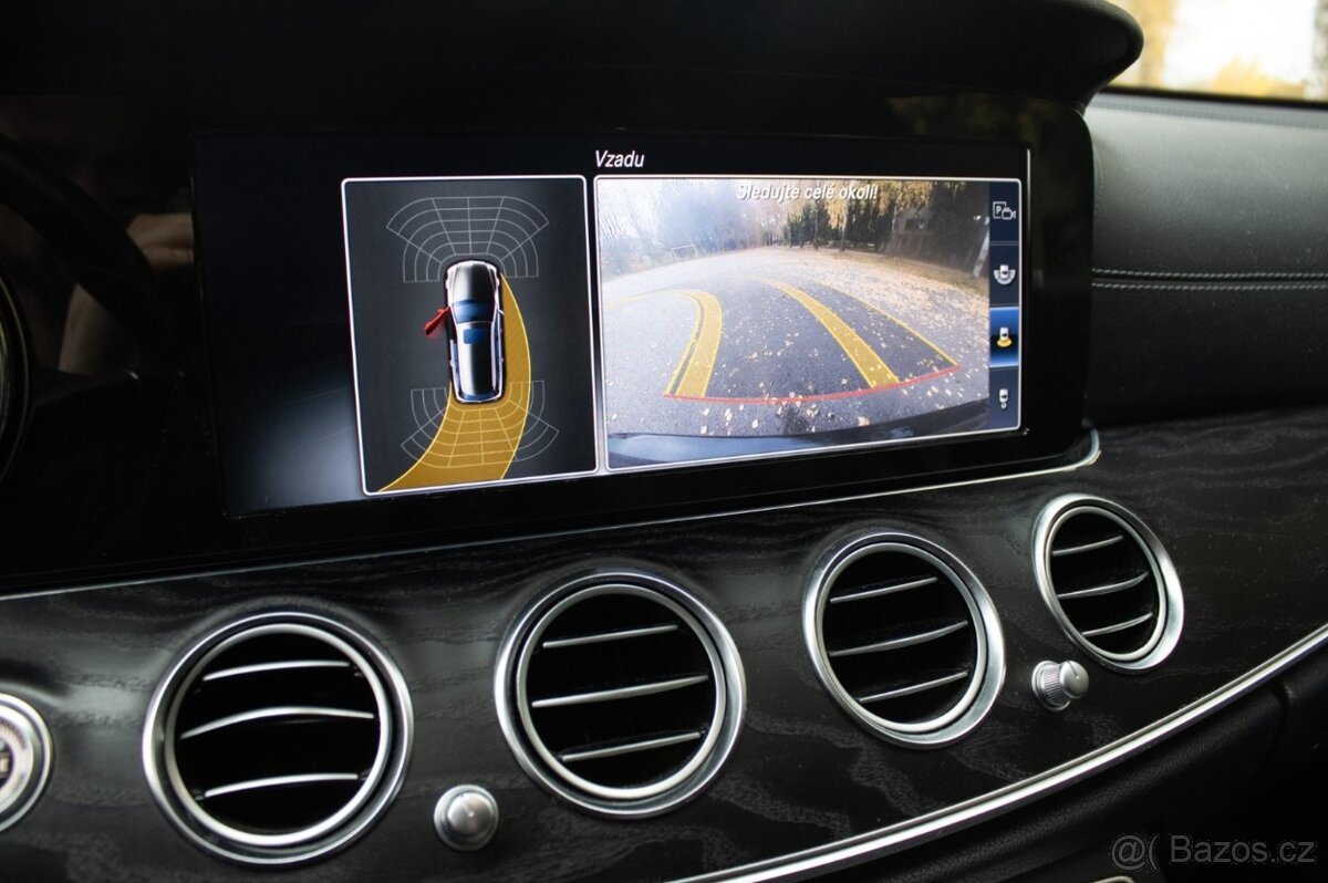 Mercedes-Benz E trieda Kombi 400 4MATIC A/T - 15