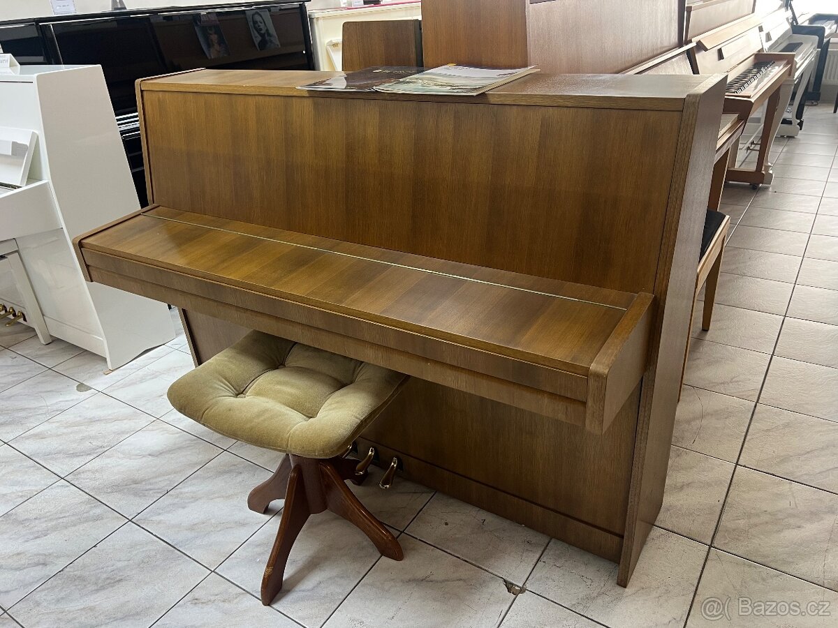 Petrof harmonie 105 se zárukou 2 roky, PRODÁNO - 15