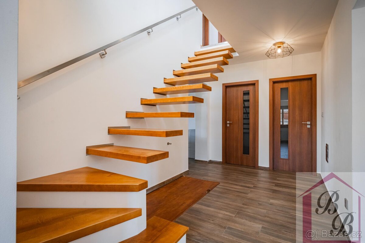 Prodej rodinného domu 6+kk se zahradou, Svijanský Újezd, okr - 15