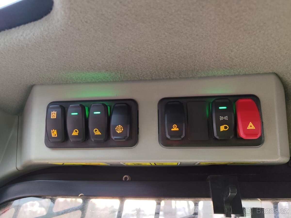 Nakladač CAT 262D3, posledný model. Plná výbava. ŠPZ. - 15