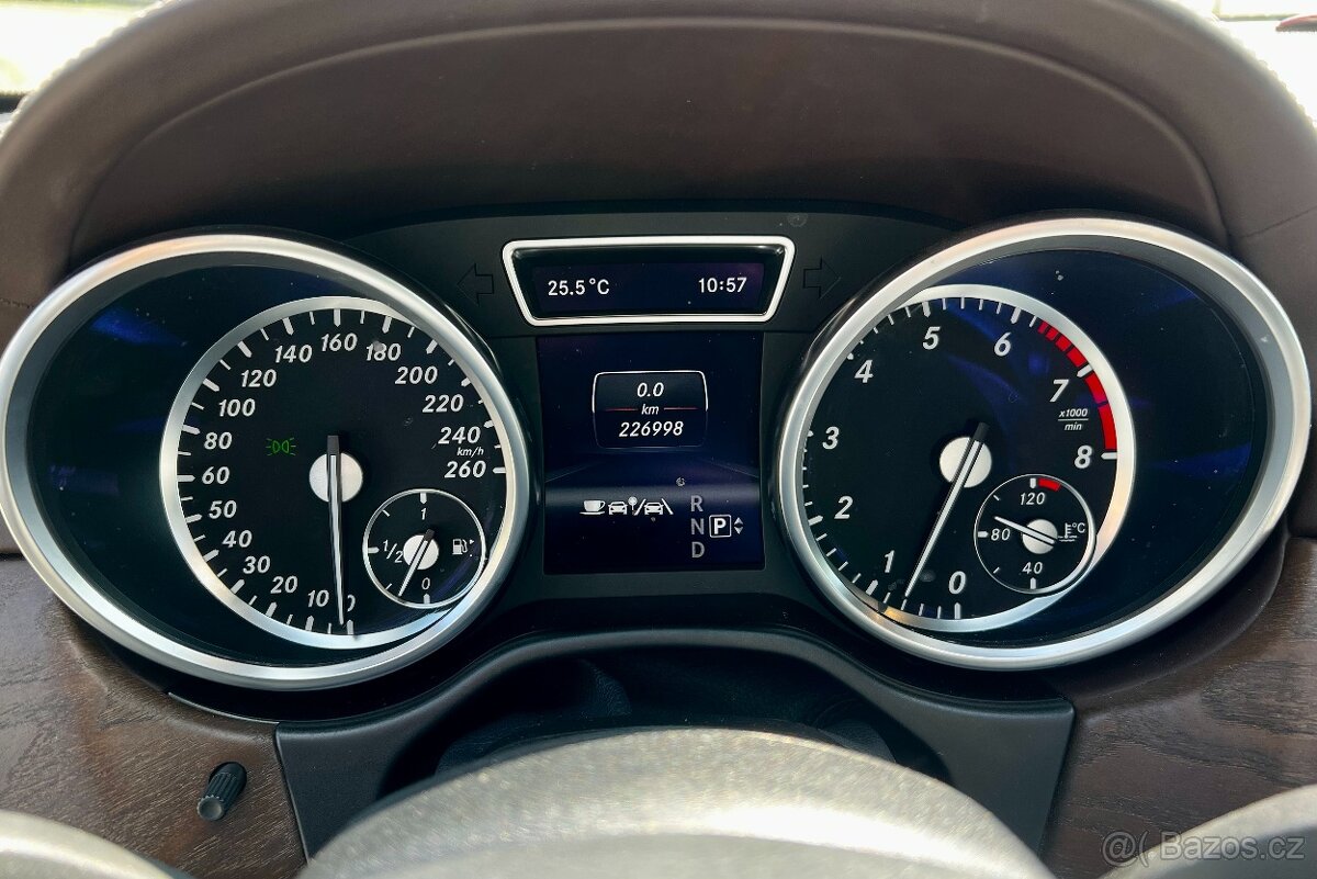 Mercedes-Benz GL 500 2013 - 15