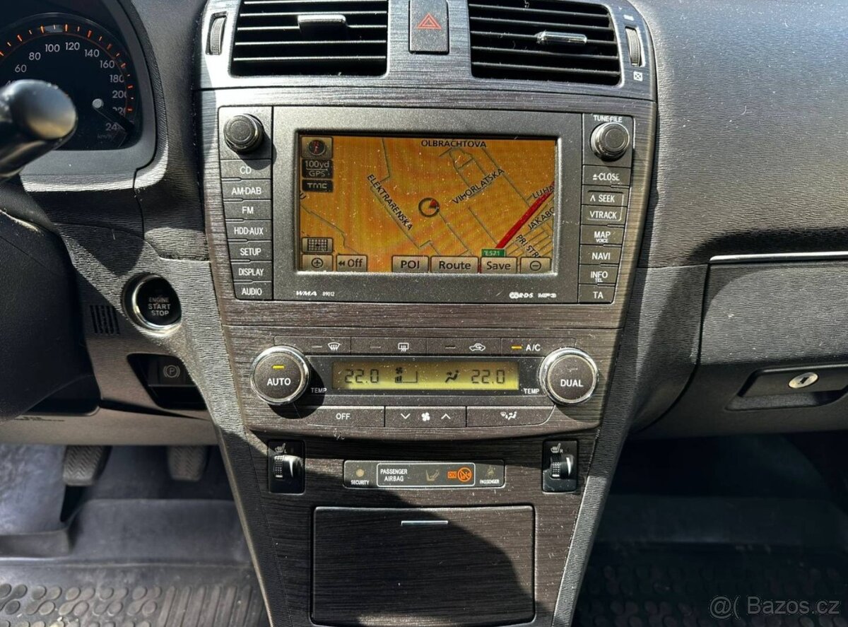 Toyota Avensis combi 2.2 D-4D Exclusive - 15