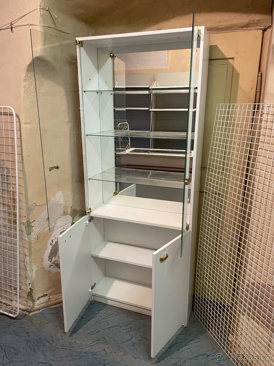 Kovové regály vybavení prodejny - 15