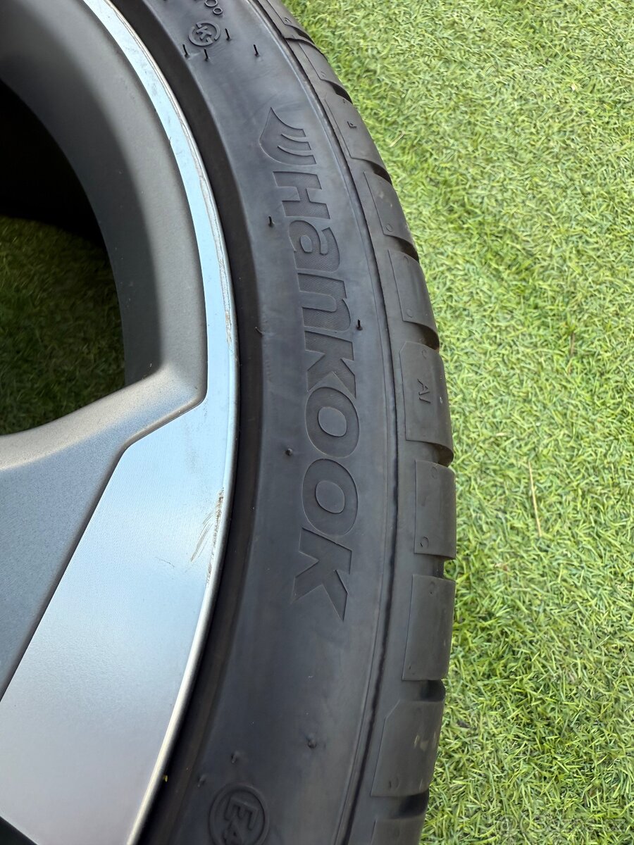 Audi A4 S4 B9 - AUDI ROTOR 245/35 R19 LETNÍ ORIGINÁLNÍ SADA - 15