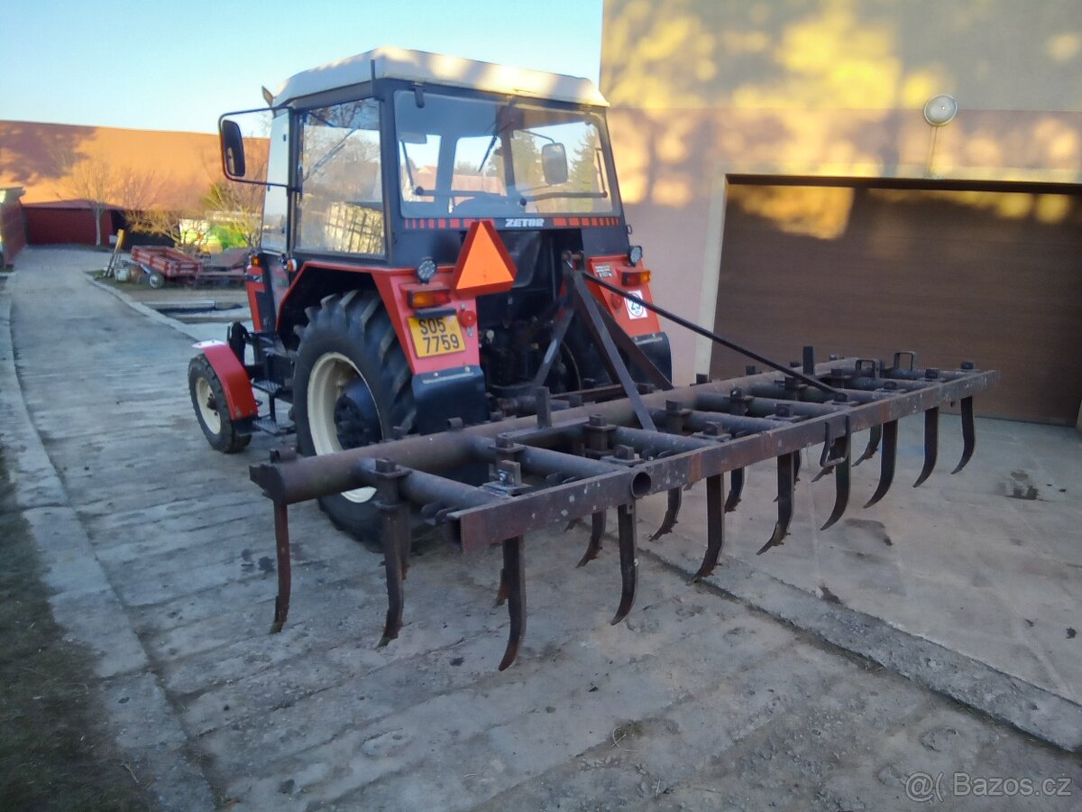 Radličkový podmítač (hloubkový kypřič) - 15