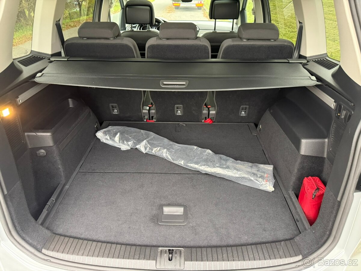 VW Touran 2.0TDi r.v.2020 manuál 110kw panorama el. tažné - 15