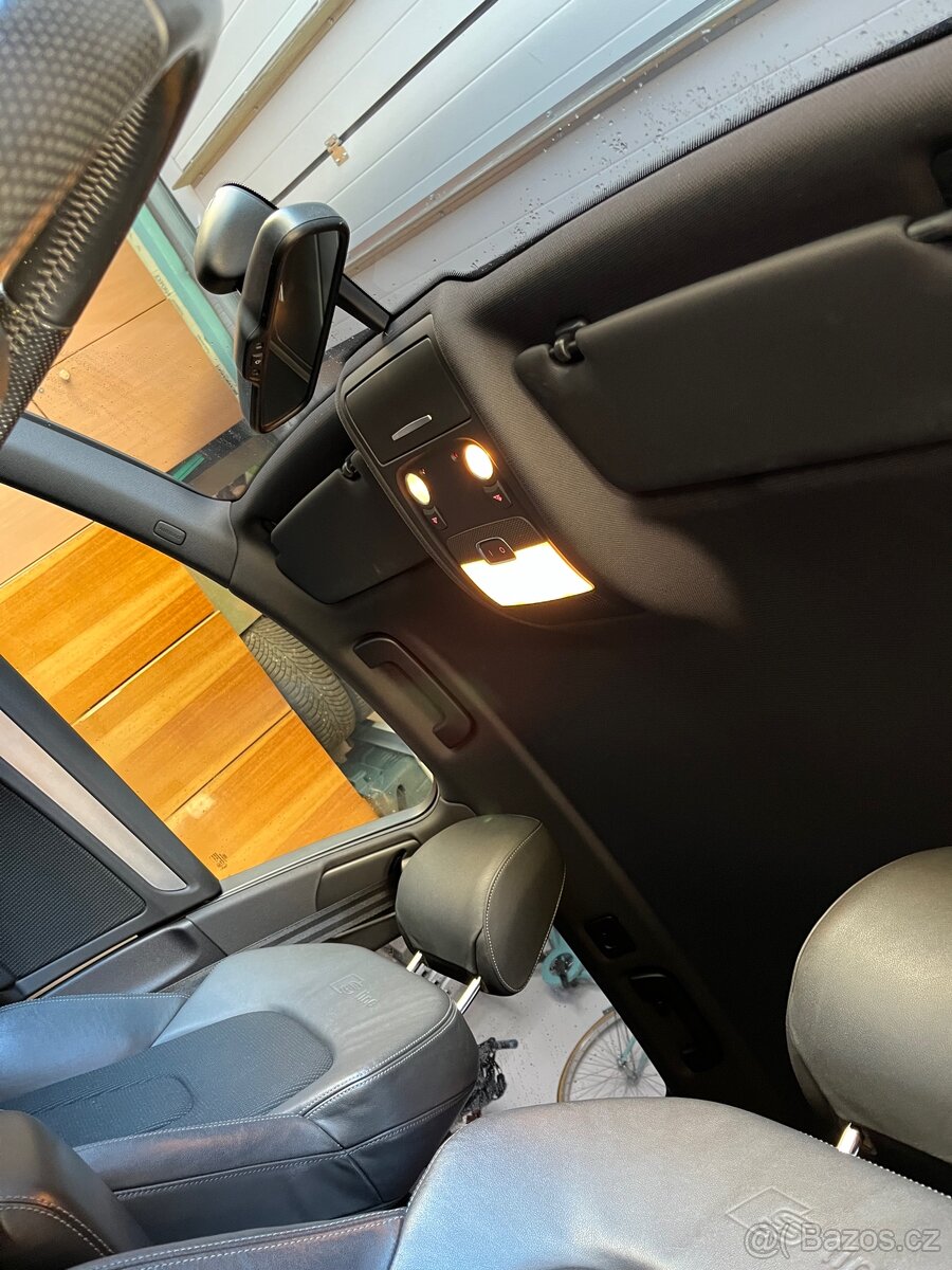 Prodám Audi A4 b8 2.0 TDi, 130 Kw, sline, 192 tis. - 15