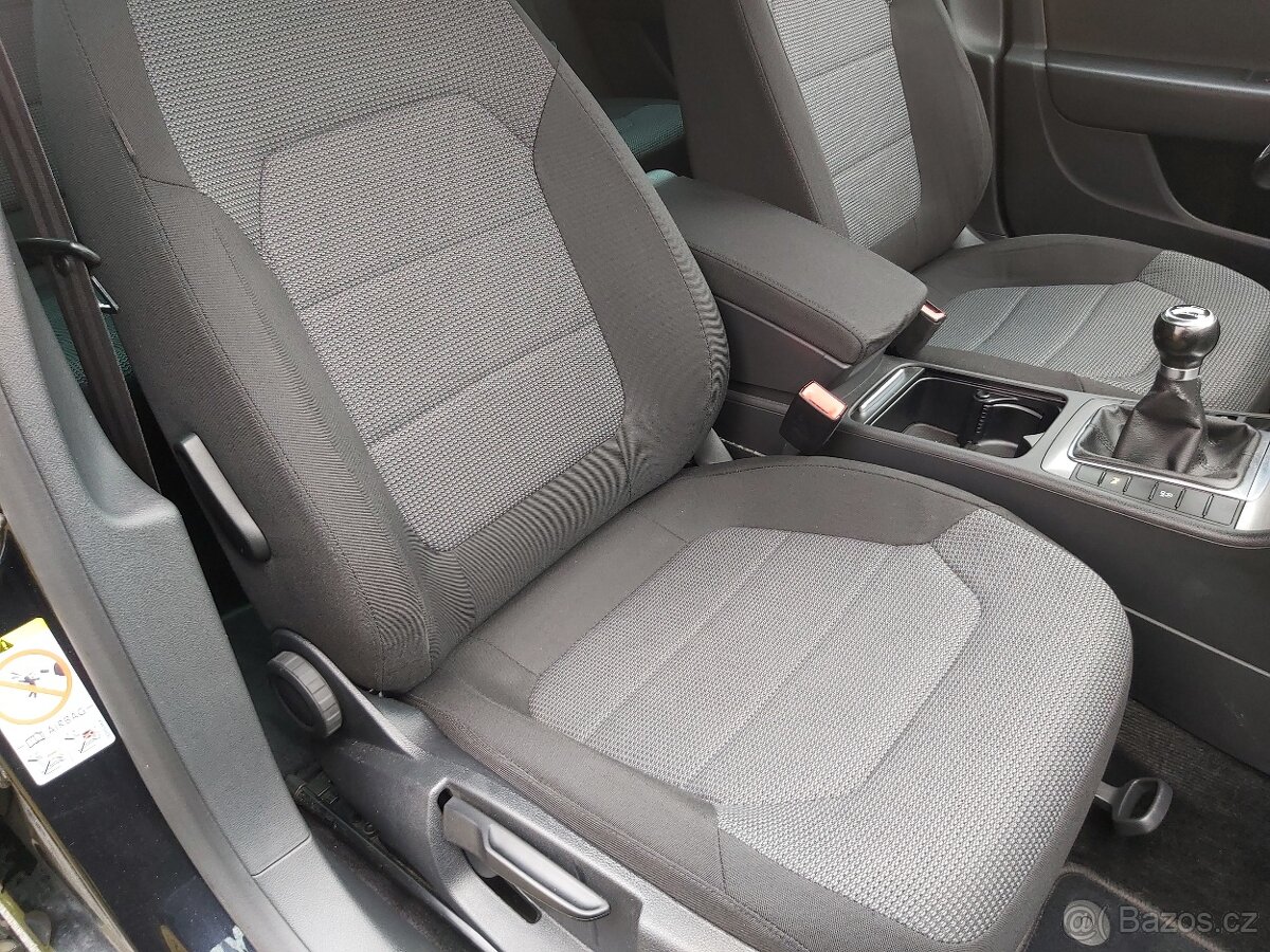 Volkswagen Passat 1.4 TSi 90 kw, 2012, servisovaný - 15