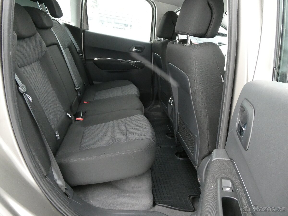 Peugeot 3008 1.6 HDi 82kW digi.klima, tempomat - 15