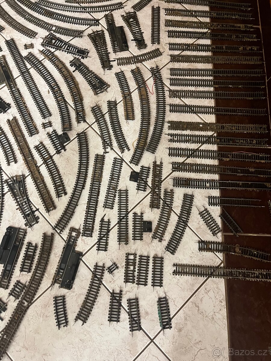 Sety poškozených kolejí tt - 15