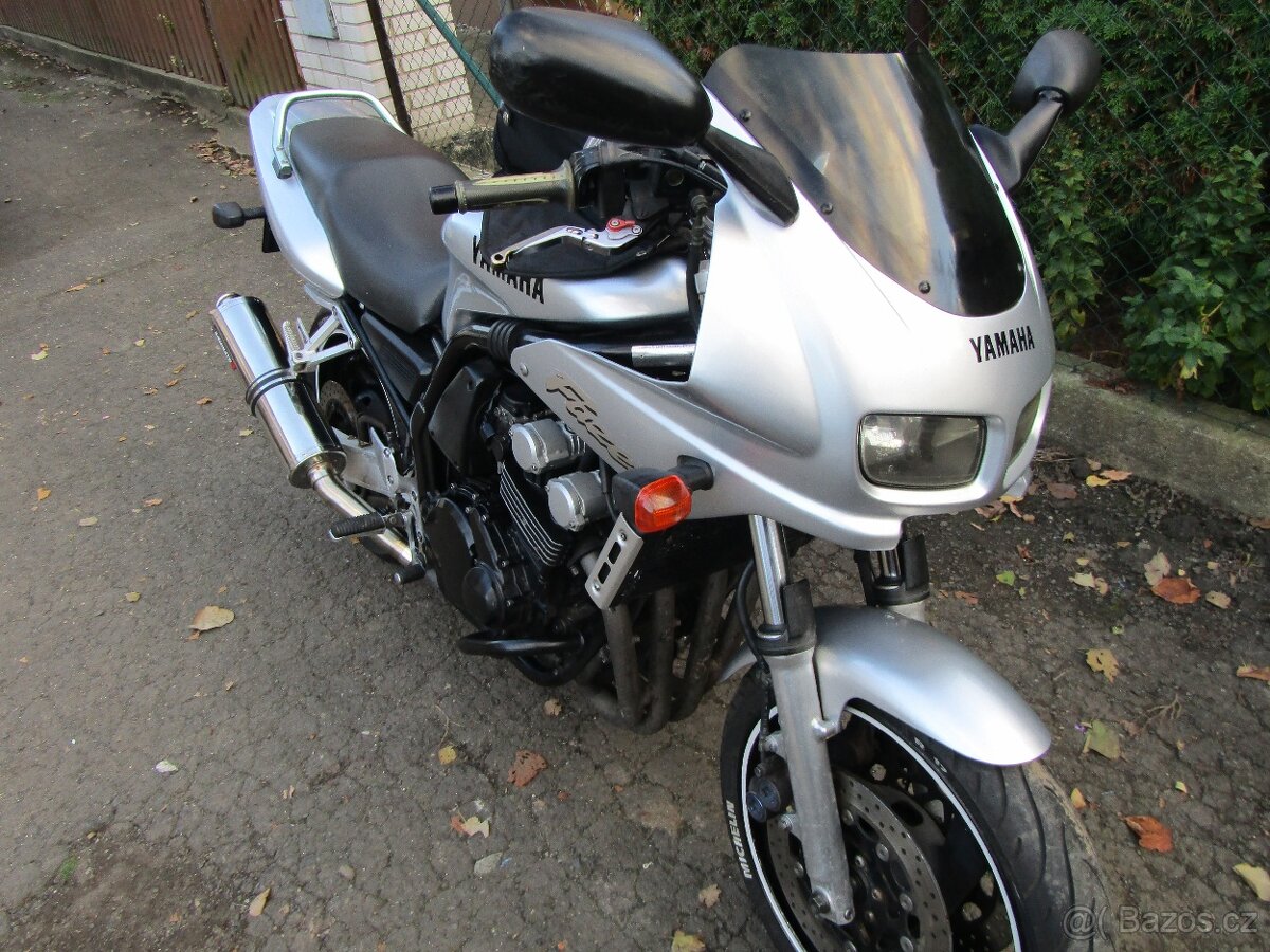Yamaha FZS 600 Fazer - 15
