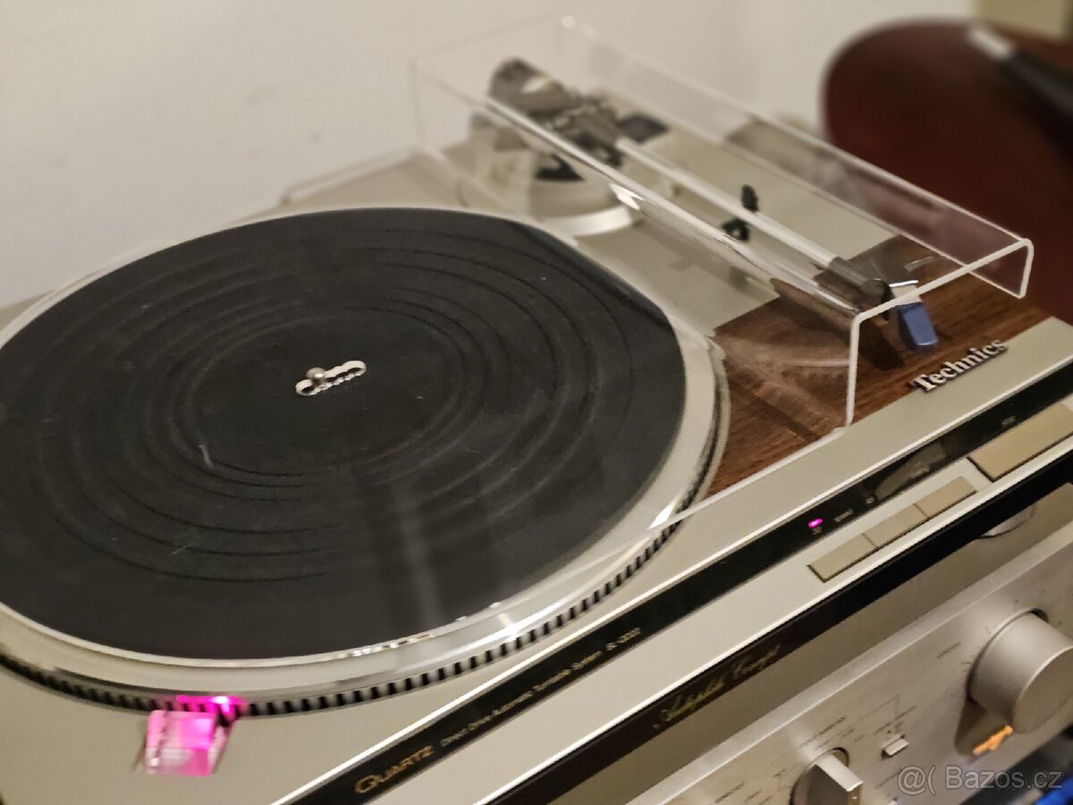 Vynikající gramofon Technics DirectDrive Slim - 15