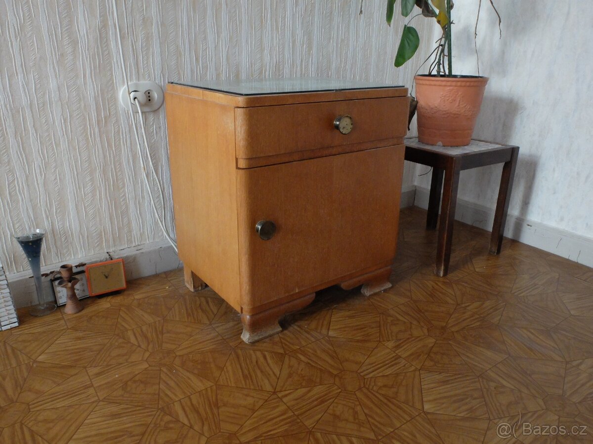 Starožitná toaletka a noční stolky 30.léta - 15