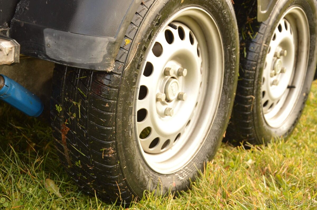 Přepravník pro 2 koně Humbaur Balios Aero - 15