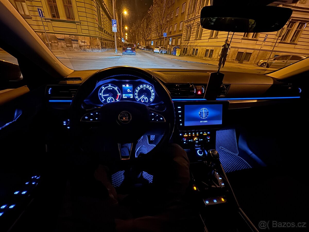 Škoda superb 3 2.0 tdi 110kw “2017r ,PANORAMA , Nova STK - 15