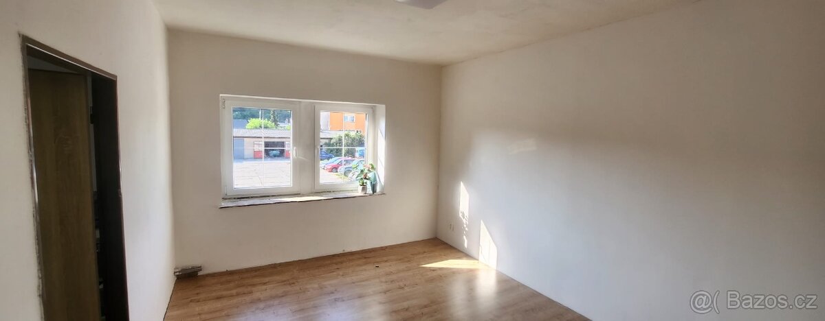 Multifunknční areál - dílny, kanceláře, byty - 15