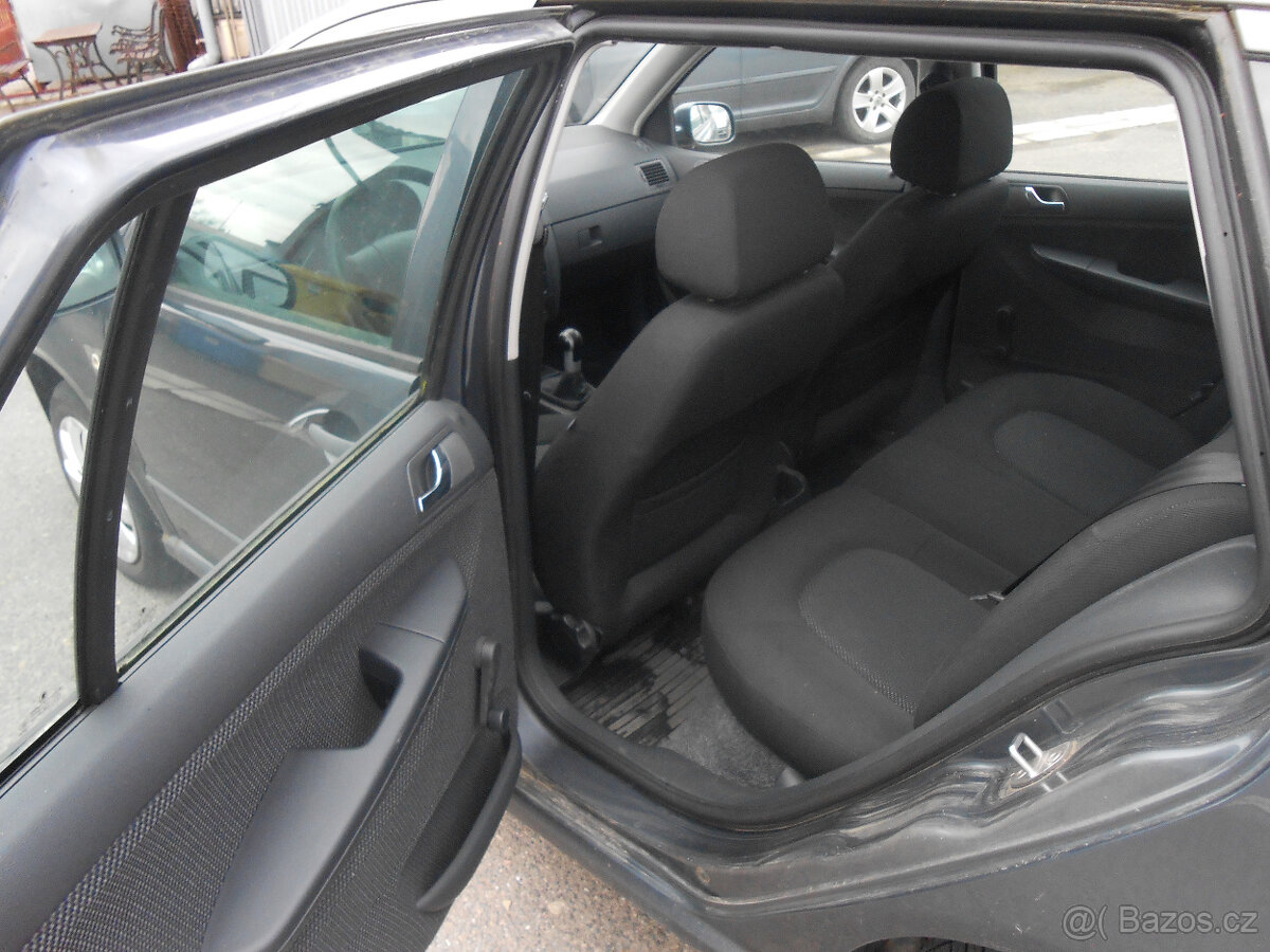 Škoda Fabia 1.4i 59Kw - 15