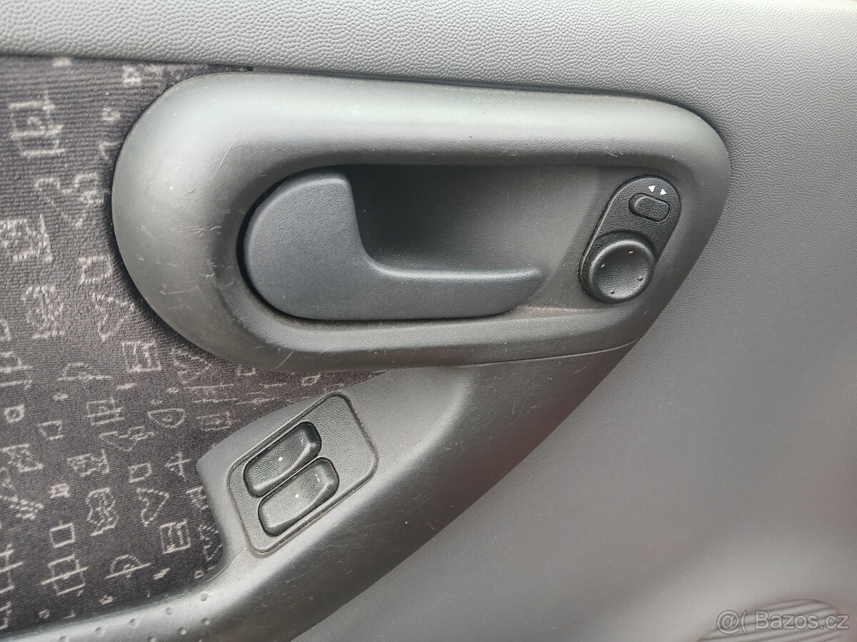 Opel Corsa 1.2i Automat Jen 94.000 Km - 15