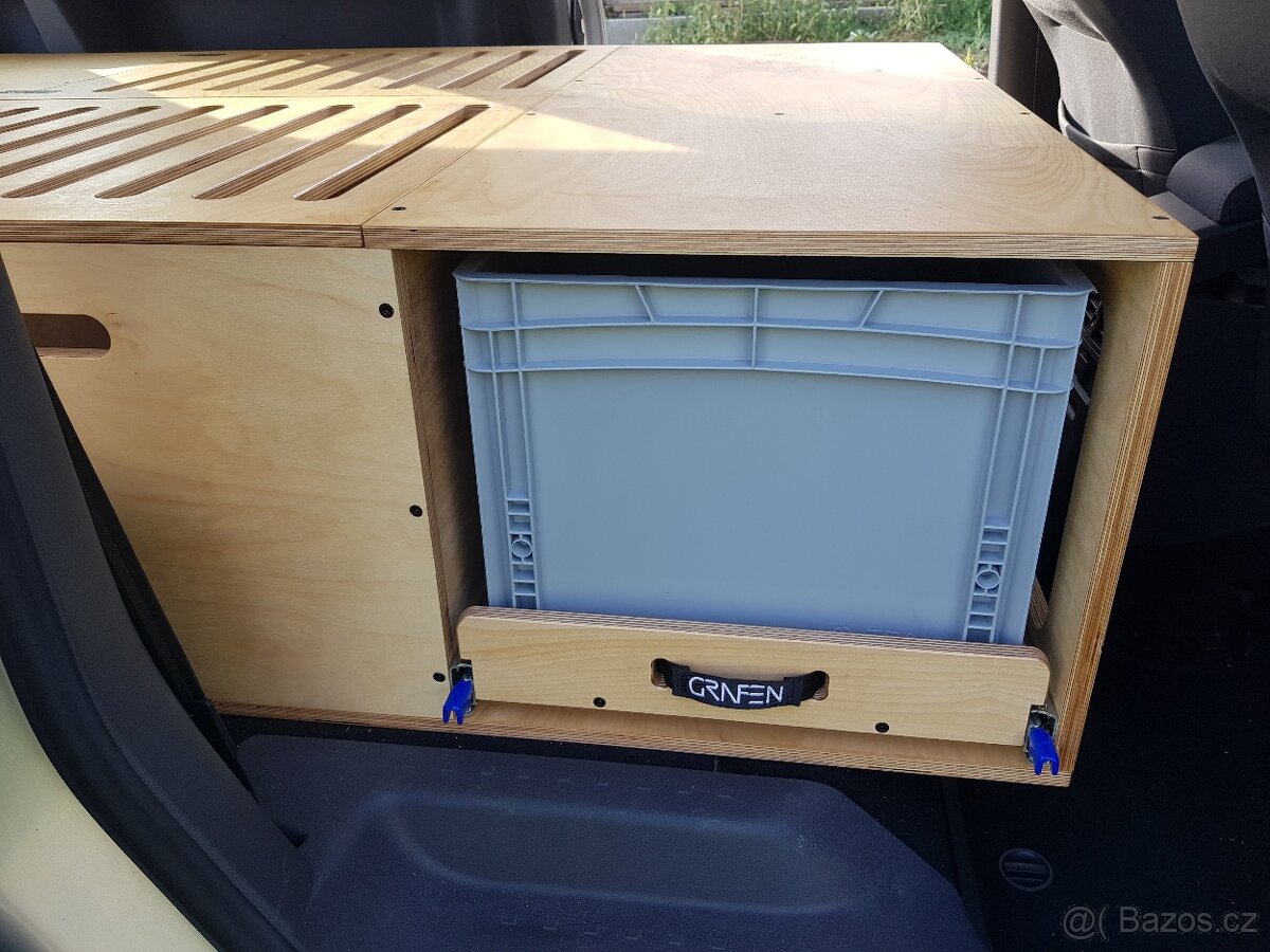 Obytná vestavba, camping box VW Caddy Maxi - 15