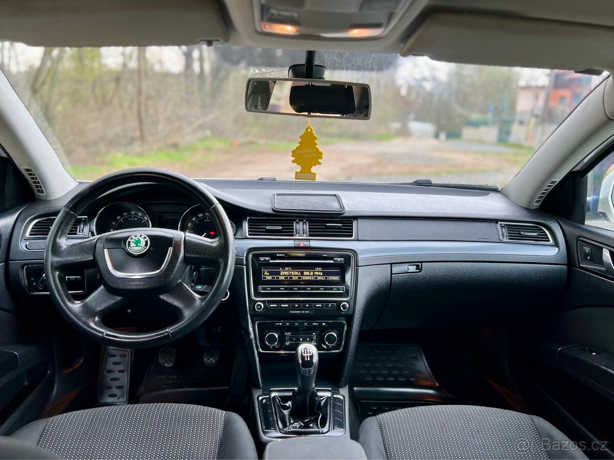 Škoda Superb 2 2010 - 15