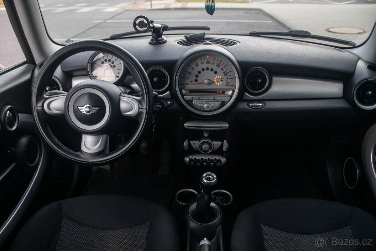 Mini Cooper 1.6 88kW (2007) - 15