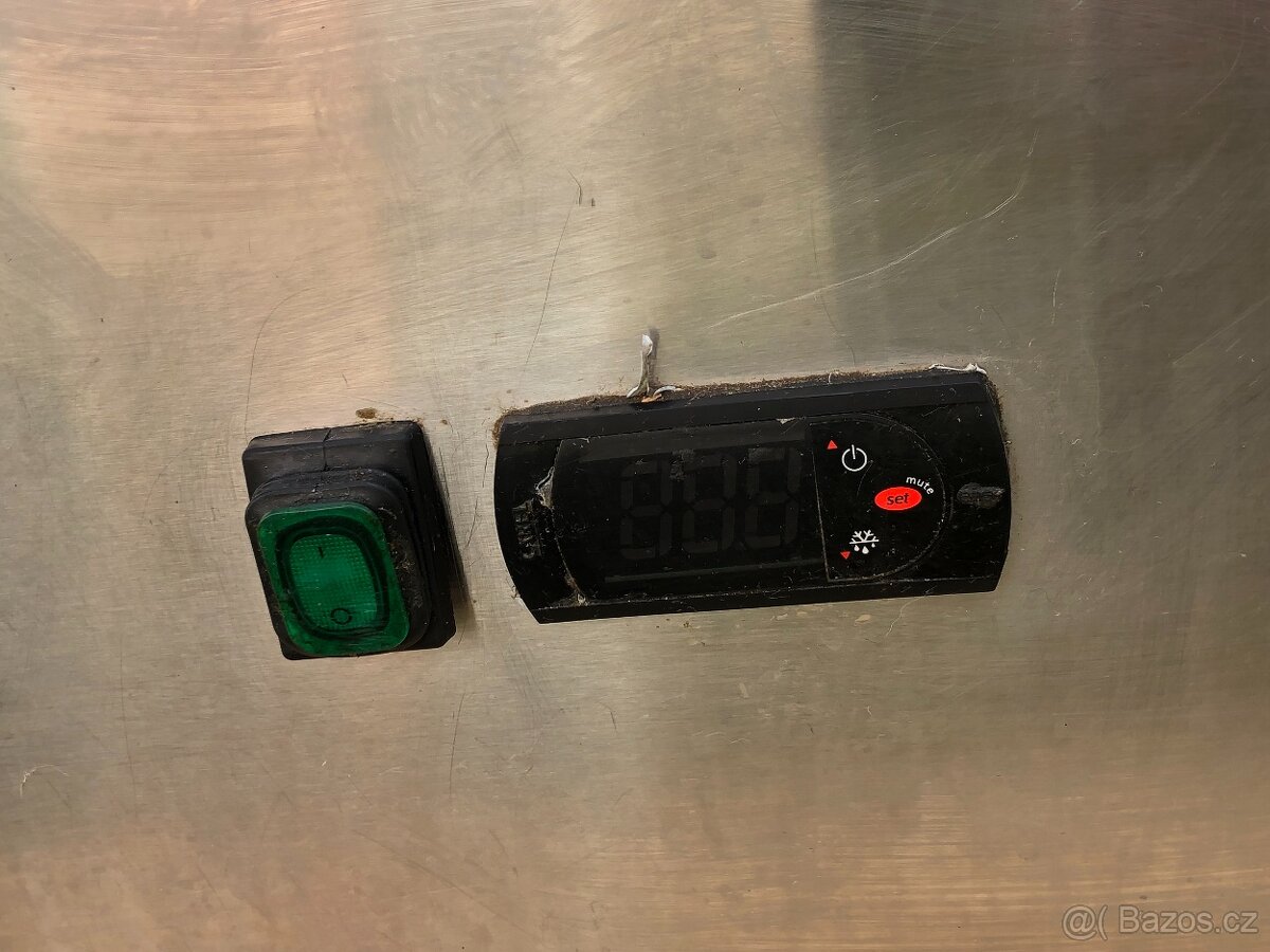 Chladící gastro nerezový stůl zn.BARTSCHER typ S900 (27486L) - 15