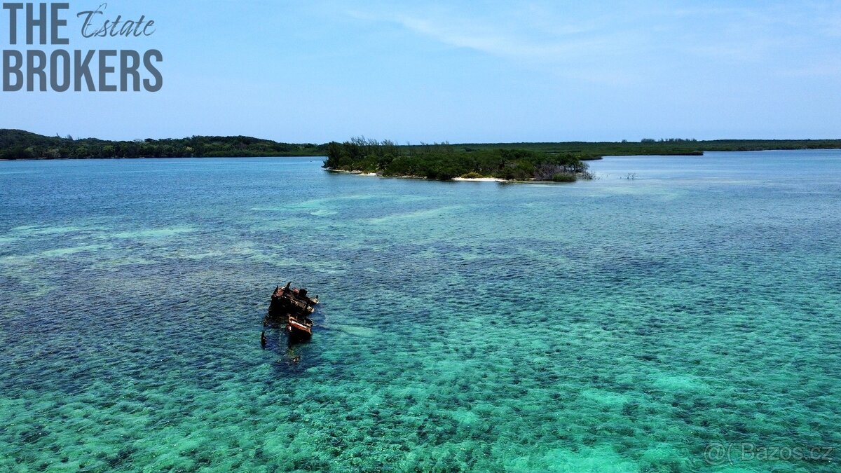 Bailey's Caye Old Port Royal, Roatan - 15