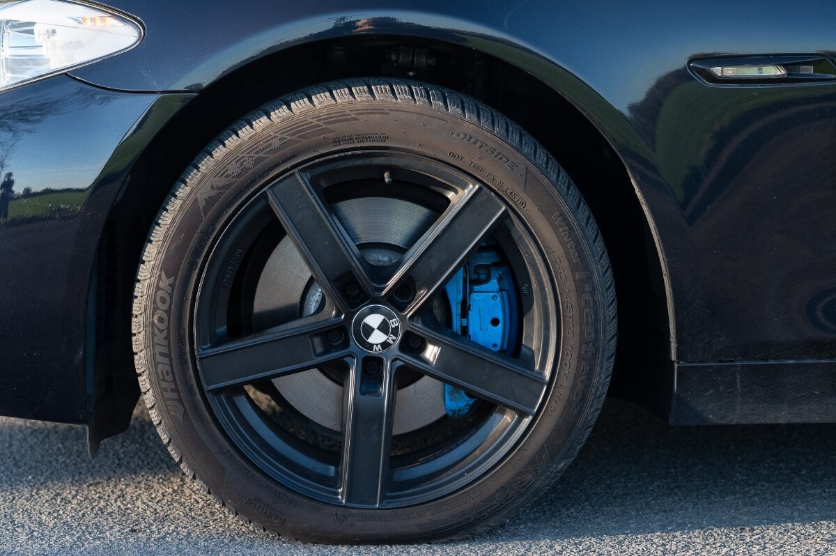 BMW Rad 7 730d A/T - 15