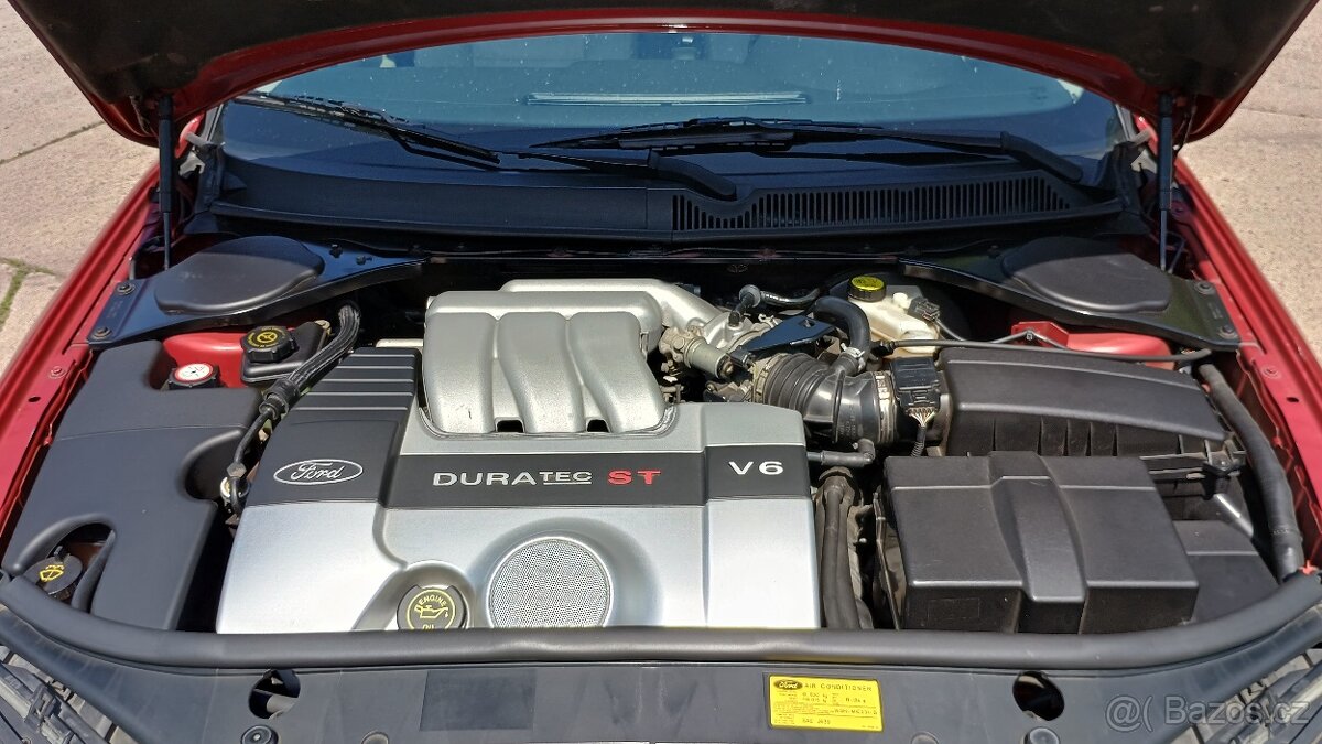 Ford Mondeo ST220 Kombi – TOP stav - 15