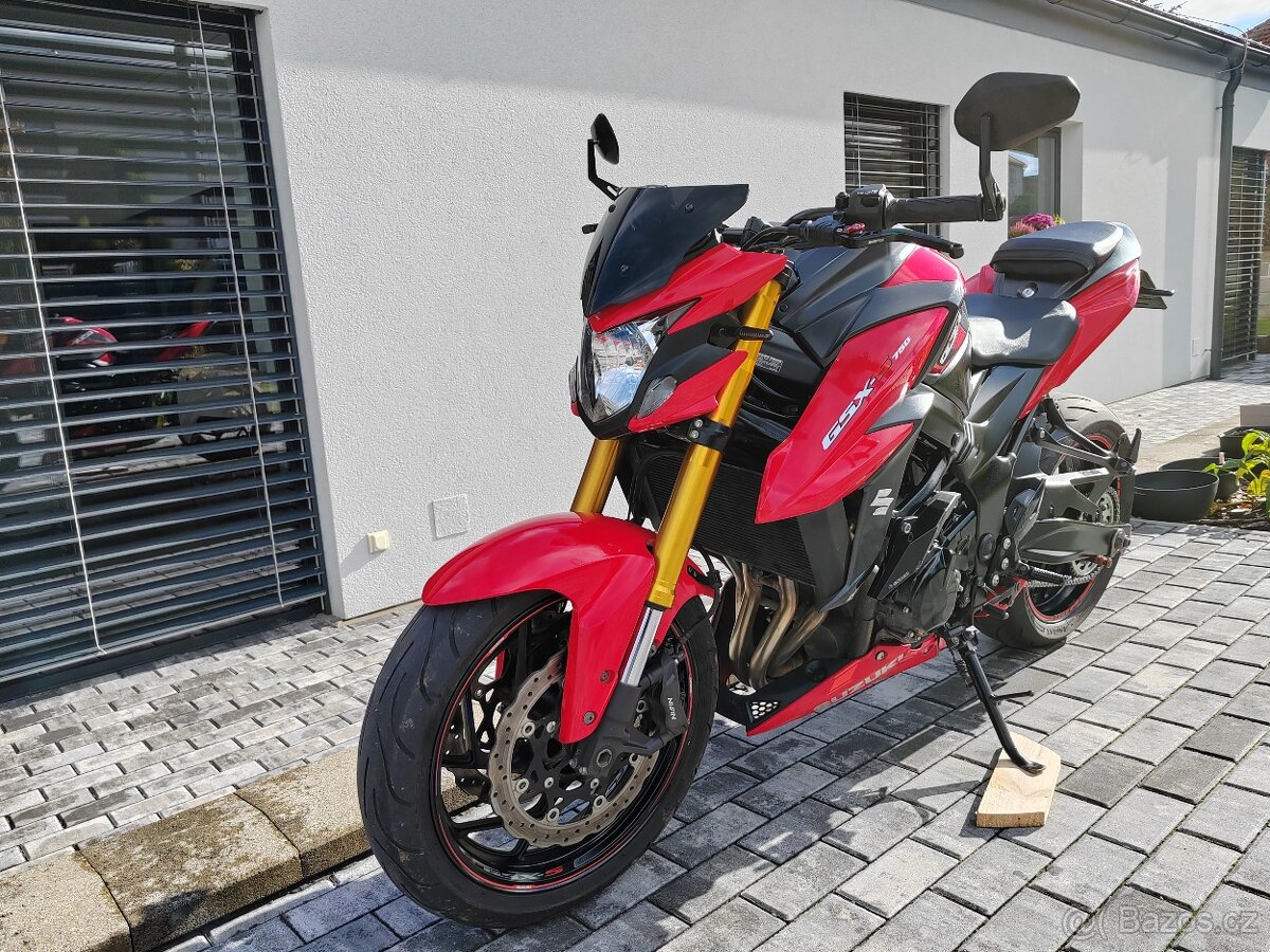 Suzuki gsxs 750 - 15