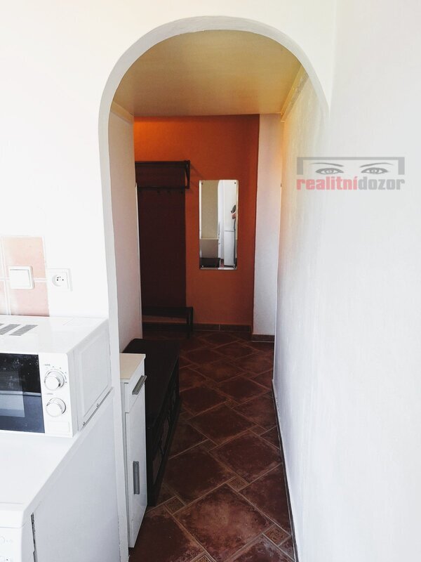 Prodej bytu v OV 2+1 s lodžií, šatnou a sklepem ul. Jakuba O - 15