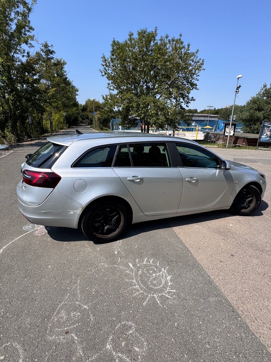 Opel insignia 2013 2.0 TDi - 15