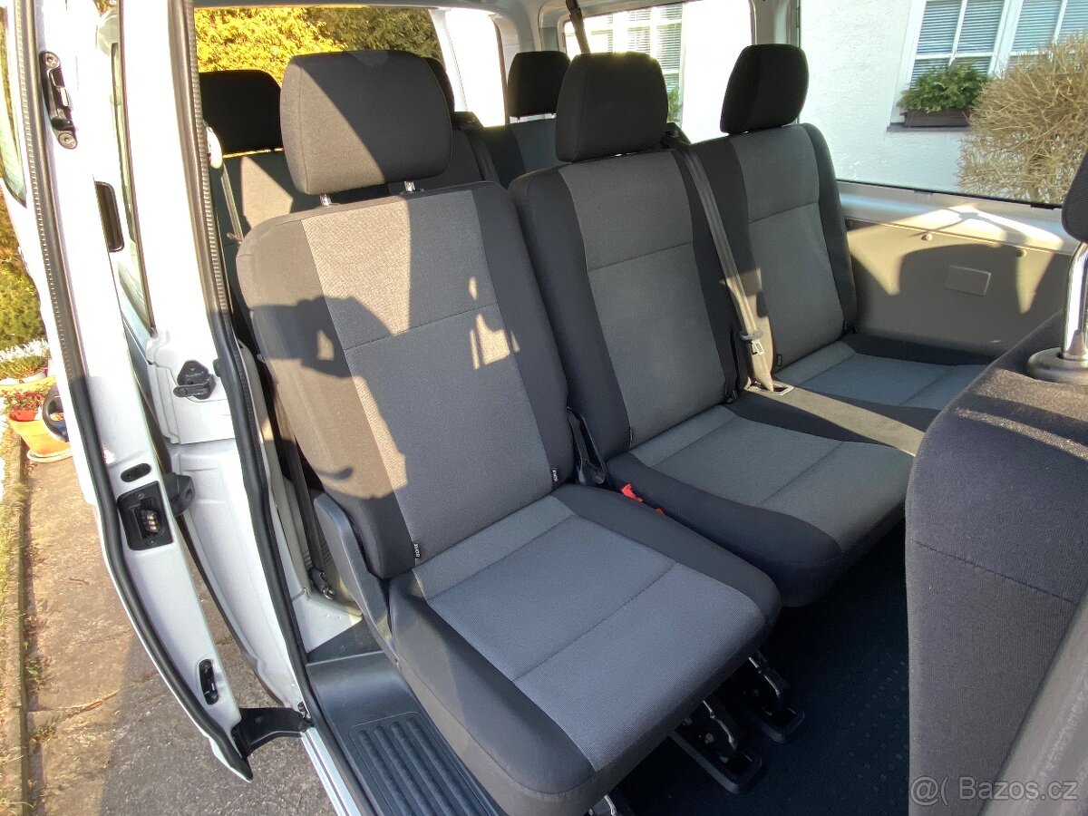 VW Transportér T6 2.0 TDi 75 KW klima 9 míst - 15