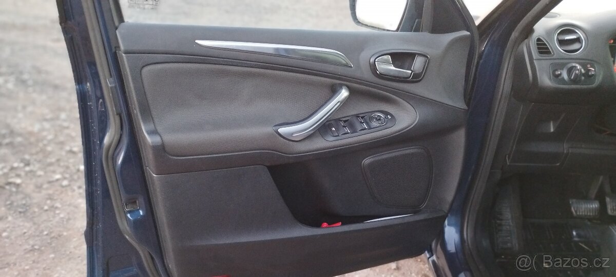 Ford S-MAX 2.0 TDCi automat - 15