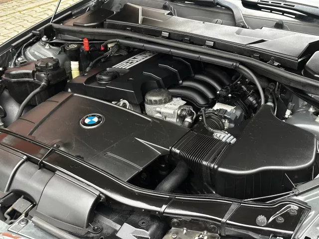 BMW Řada 3 E91 320i 125kW Combi Facelift Tempomat Serviska - 15