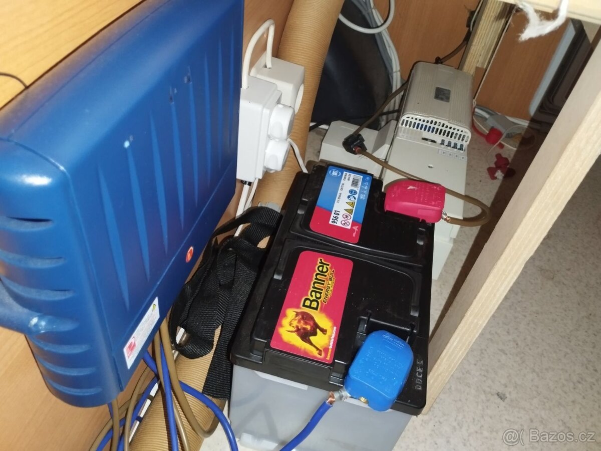 KNAUS 450FU. Rok 2007. Mover. 1300 kg. Bojler.100km/h - 15