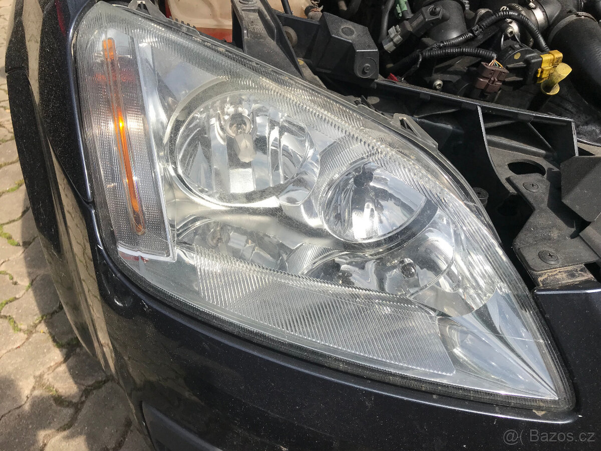 Ford Focus C-MAX 1,6TDCi 66kW 2006 - díly - 15