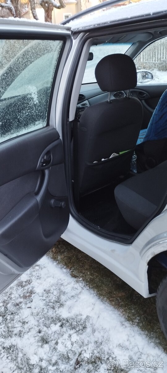 Ford Focus 1.8tddi - 15