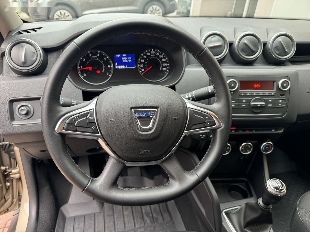 Dacia Duster,1.6 Sce 4x4 ČR 1.maj - 15