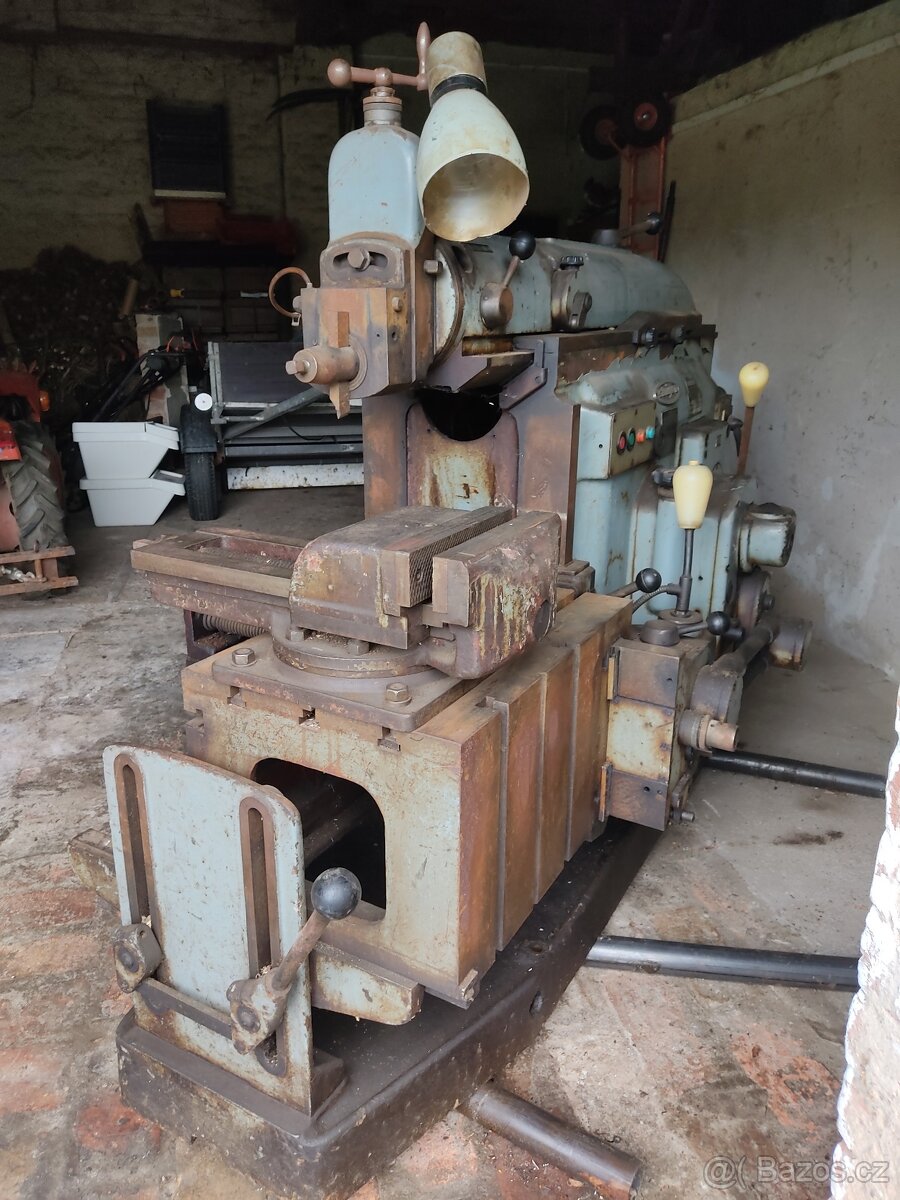 Obrážečka/hoblovka na kov Strigon GH 560/U - 15